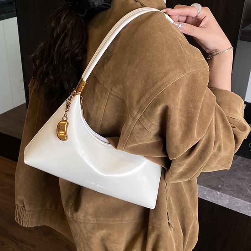 Retro Leather Shoulder Bag Women's Underarm Moon Tooth Crossbody Bag Handheld Bag Elegant Design Fashion Chain Pendant Handbag