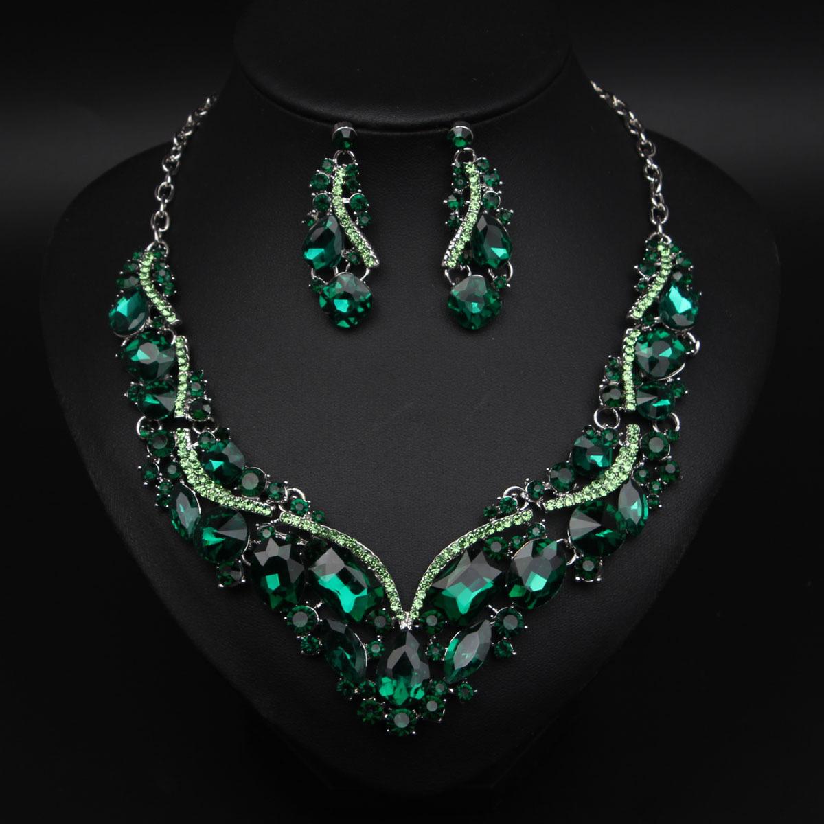 

2026 European and American Bridal Banquet Dress Rhinestone Necklace Earrings Set Women s Collarbone Chain Fashion Accessories 45CM зелений
