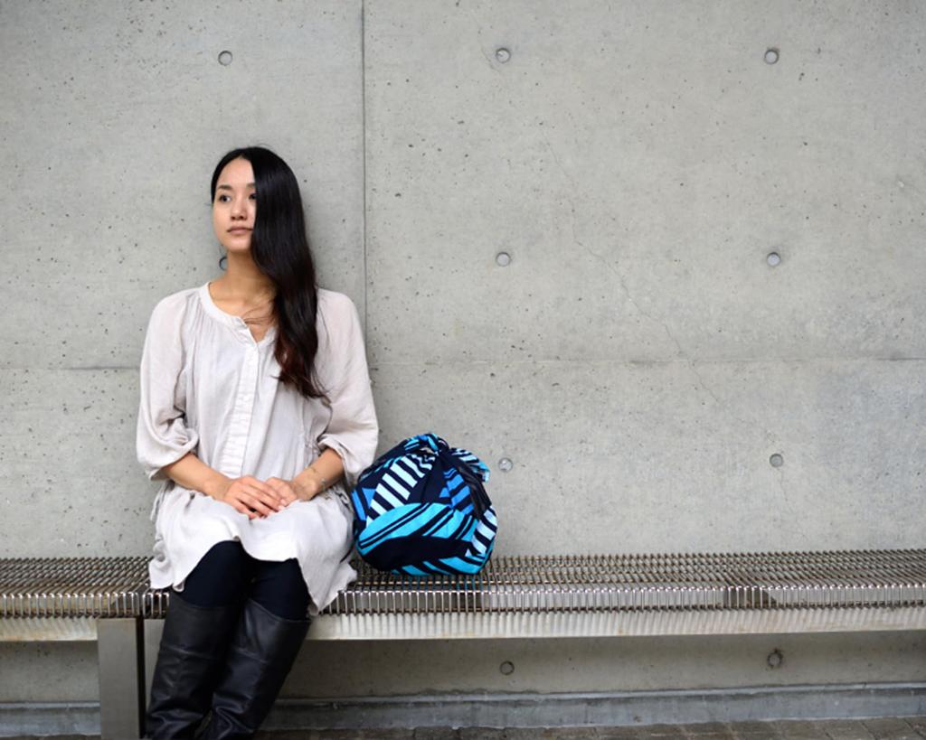 Large Cotton Furoshiki Approximately 90cm Made In Japan At a Kyoto Dye Factory Seigaiha Cloth, Wide, (Blue Pattern)