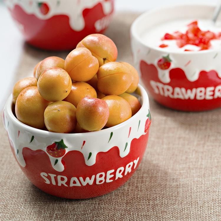 Ceramic tableware salad bowl cute strawberry yogurt bowl dessert fruit Christmas cake bowl home ceramic