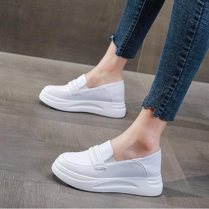 Nurse shoes women's soft soles are breathable medical care little white shoes 2025 spring new pregnant women Doudou single shoes