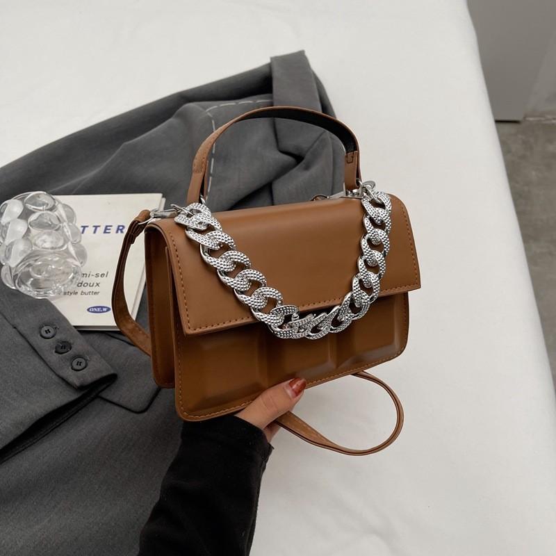 Elegant Women's Casual Crossbody Bag Modern Korean Style Small Square Handbag