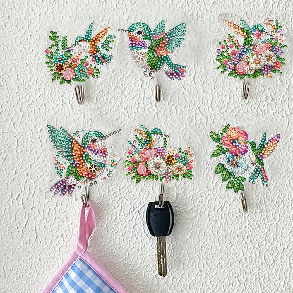6Pcs Diamond Painting Art Hooks Animal Flower Diamond Painting Hanger Rhinestone Painting Keychain Hanger for Home Office Decor