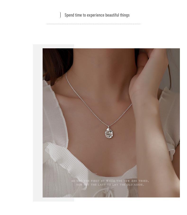 Women's Hip-Hop Silver Water Drop Pendant Necklace - Simple & Stylish Clavicle Chain for Daily Wear