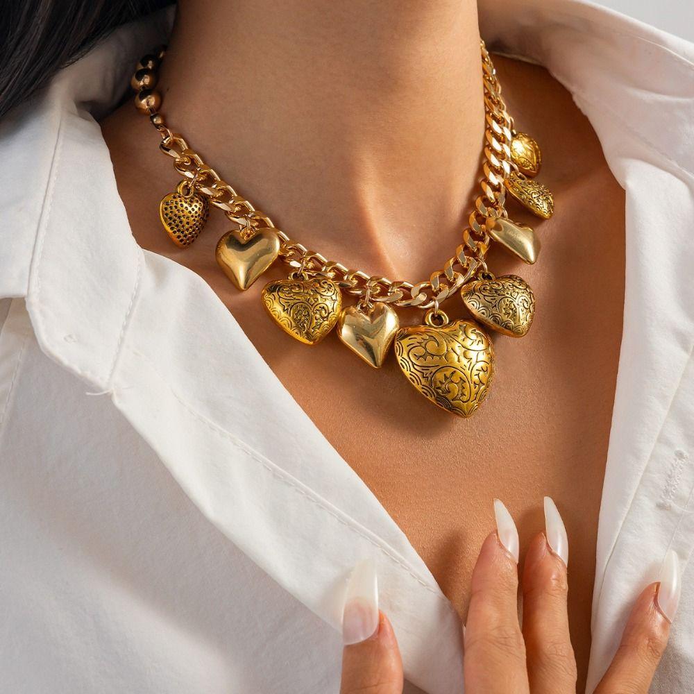 Elegant Heart Pendant Necklace Exaggerate Vintage Jewelry Exquisite Metal Heart Bracelet  Gift