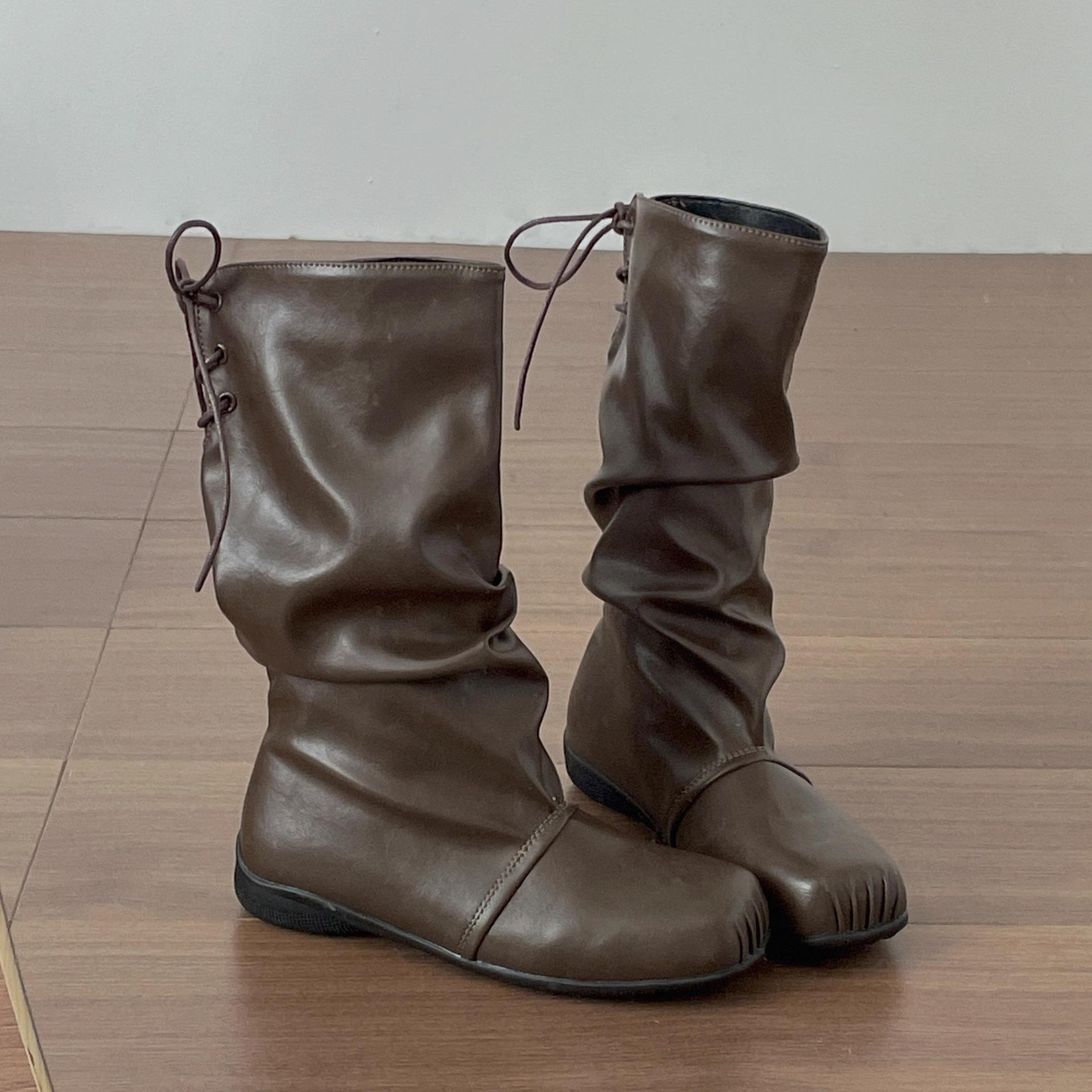 

Queen Fan Retro Square Head Flat Bottom Sports Boots Children s 2025 New Autumn Versatile Skinny Stacking Boots 39 хаки