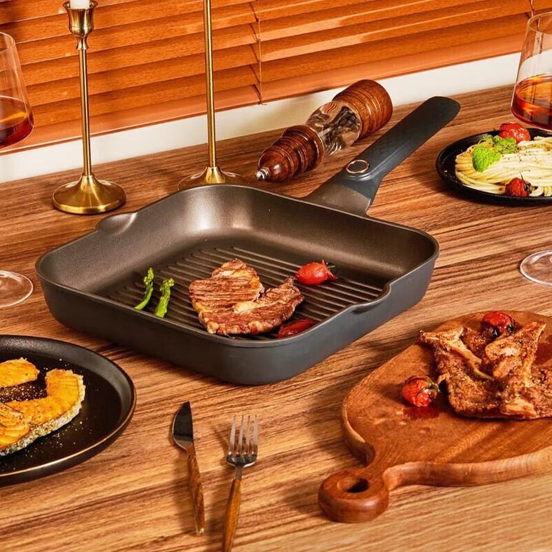 XinSiTe 28cm Titanium Non-stick Steak Frying Pan