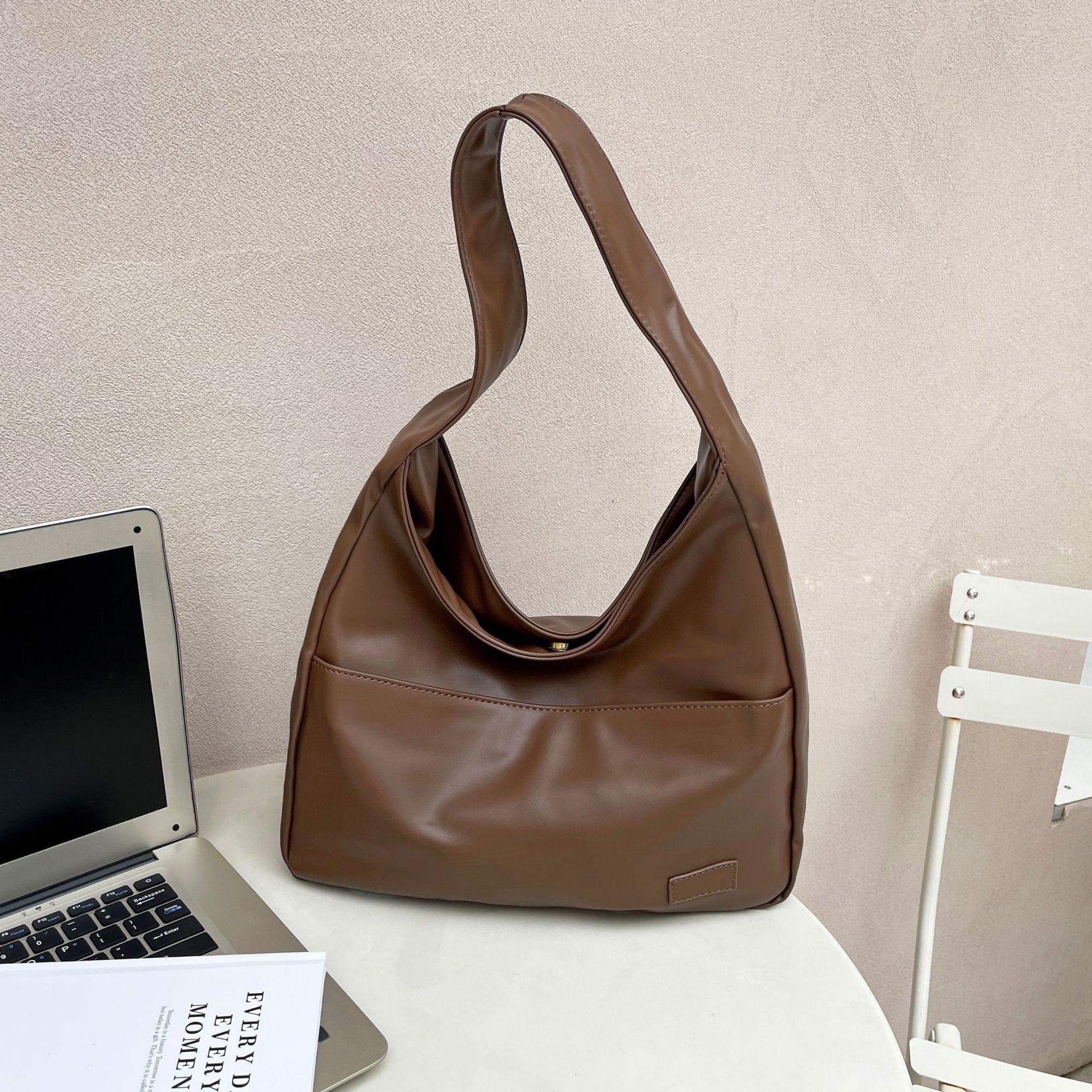 

Large Capacity Bag Women s New Spring and Summer Soft Leather Bucket Bag Commuting Tote Bag College Student Trendy Shoulder Bag коричневий