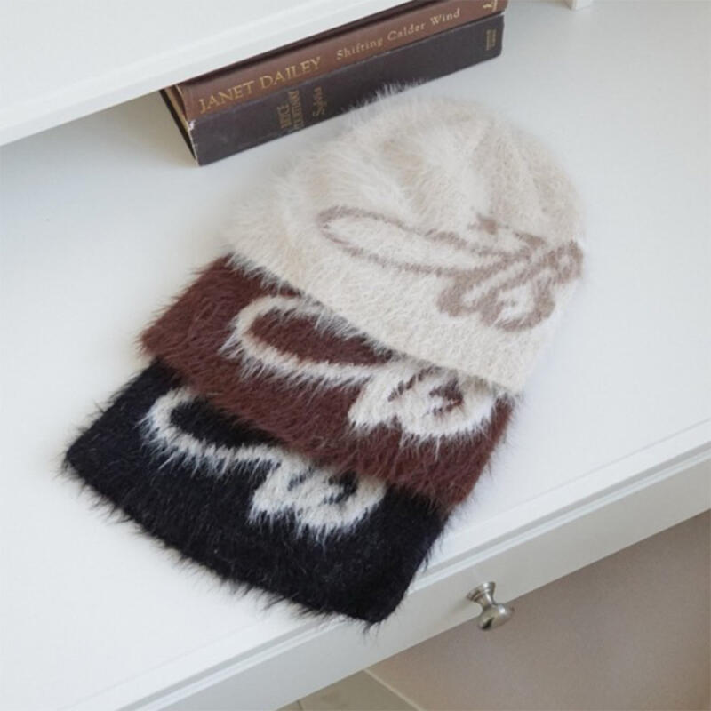 

Women s Kitsch Style Faux Fur Oversized Hip Beanie brown