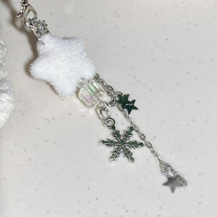 Unique Flocking Snowflake Star Phone Charm Winter Phone Jewelry Fashion Phone Ornament for Trendy Women Seeking Winter