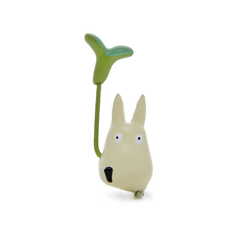 Handcraft Cartoon Totoro Toy With Leaf Pattern For Office Decor And Gift Giving