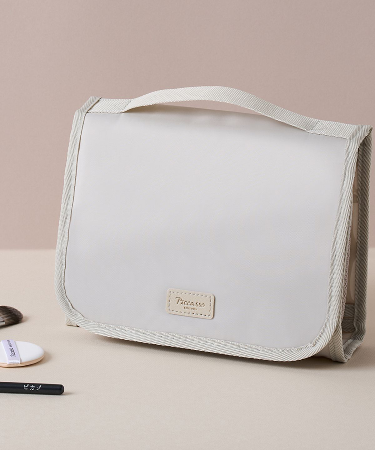 Multi-carrier pouch