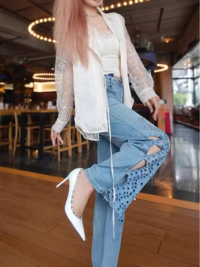 High-Waisted Embroidered Cropped Jeans - Spring 2026, Petite, Loose Straight-Leg