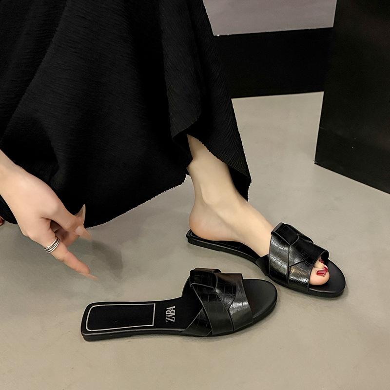 Plus-size summer new women's slippers cross-flat slippers simple slippers