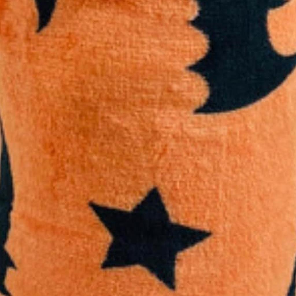 Halloween Themed Throw Blanket Soft Flannel Fabric for Family Gatherings Outdoor Activity Machine Washable Polyester