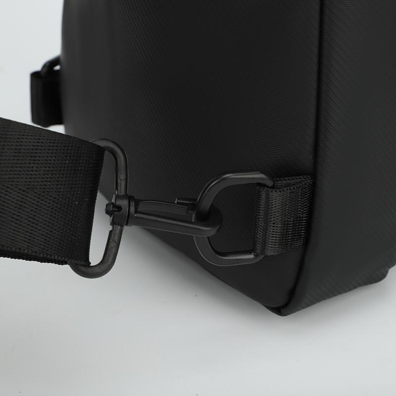 Men's Chest Bag Large Capacity Commuter Shoulder Bag Water-repellent Business Travel Crossbody Bag