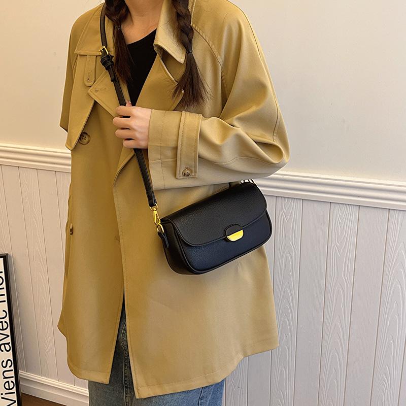 Underarm bag women's new texture women's casual shoulder messenger bag solid color fashion small square bag