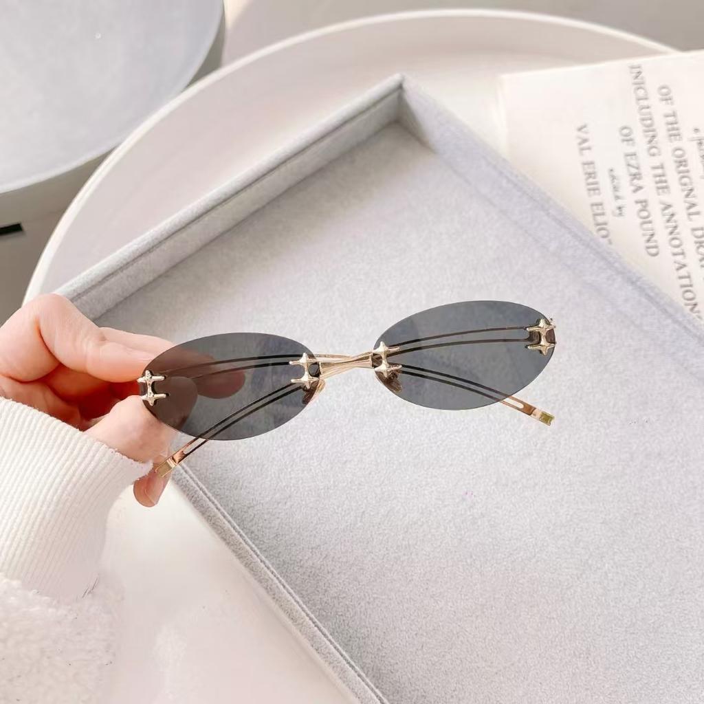 Occhiali da Sole Senza Montatura Ovali Moda Coreana per Donna Designer Stile Campus Occhiali da Sole Femminili Accessori Trendy