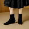 Wildleder Innenhöhe Erhöhung Spitz Kurze Stiefel Damen Herbst und Winter Neue Modelle sind nicht müde Füße Anti-Kick Metallkopf vielseitig elastisch t