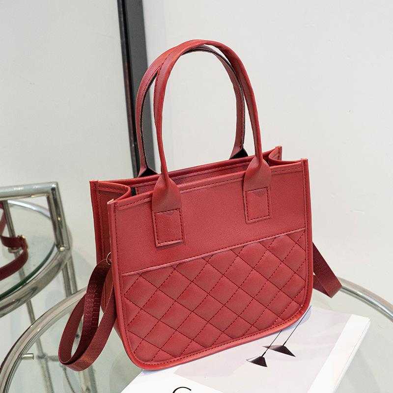 Urban Simple Diamond Women's Handbag Niche Large-capacity Shoulder Messenger Women's Bag