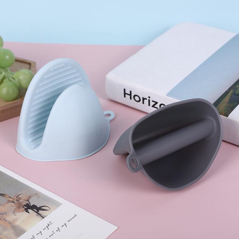 Heat-Resistant Non-Slip Silicone Gloves for Baking and Oven Use