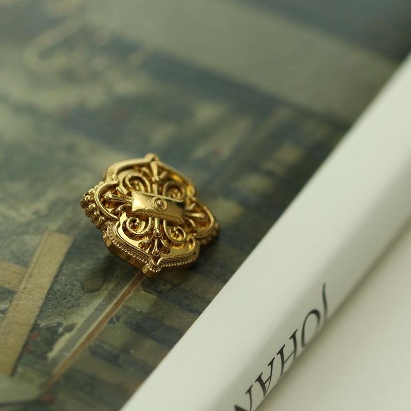 Xiaoxiang Hepburn Retro Style Buttons Metal Women'S Buttons Suit Jacket Decorative Buttons Fur Coat Buttons