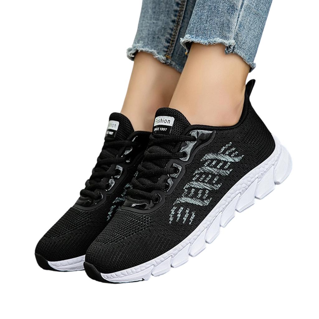 Lightweight Breathable Athletic Running Shoes with Flexible Sole and Lace-Up Closure for Comfortable Everyday Wear