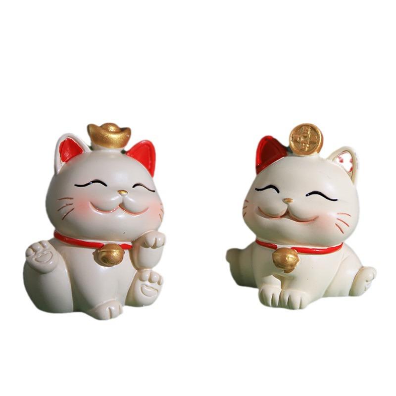 Japanese Style Lucky Cat Ornament for Home or Office Decor