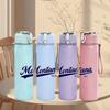 1PC Montana Faint Cursive Brand Text Print 750ml Colorful Plastic Sports Water Bottle Leakproof Pop Up Lid with Straw for Outdoor Work Home Use