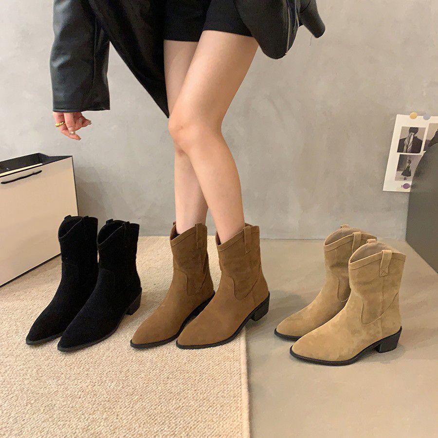 Women's Vintage Brown Western Cowboy Ankle Boots with Chunky Heel and Pointed Toe - V-Mouth Design, Plus Velvet, Autumn/Winter 2025