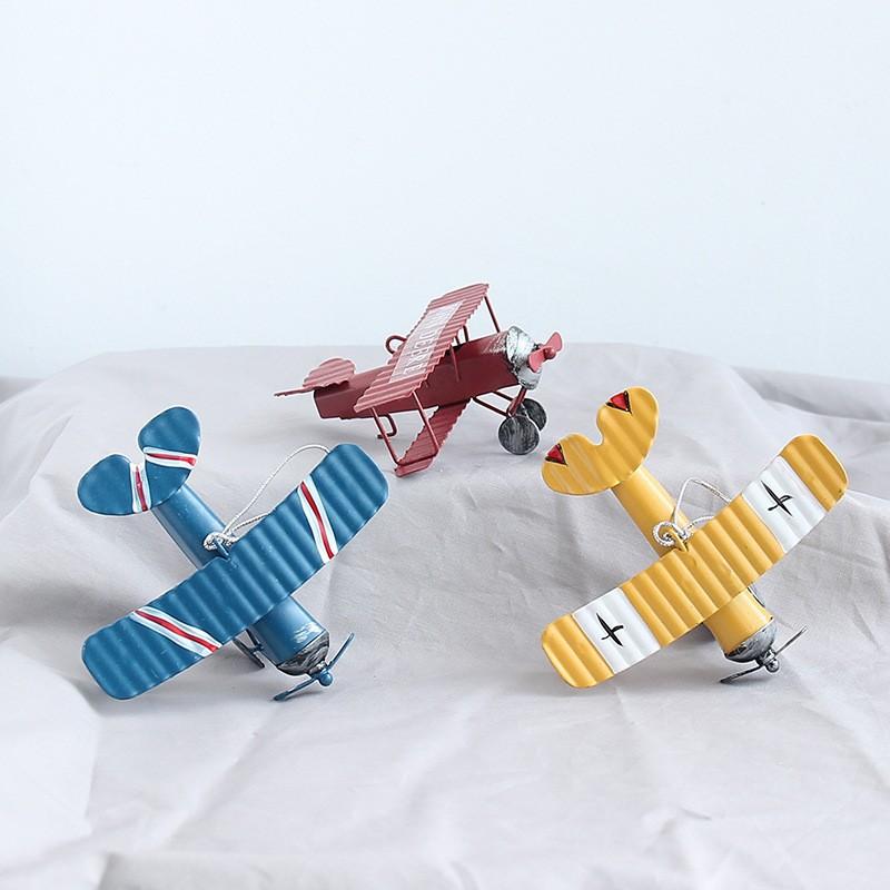 Vintage Metal Airplane Model Retro Iron Aircraft Ornament Nordic Creative Crafts Desktop Decoration Household Decoration Collectible Present