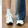 Vielseitige Sportschuhe Damen dicke Sohle Herbst und Winter Absatz erhöhend lässig kleine weiße Schuhe neue leichte Schuhe Kinder Papa Schuhe