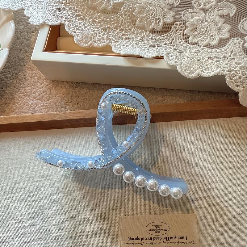 Blue Crystal Heart Claw Clip, Elegant Hair Claw for Half-Up Styles, Premium Quality, Hair Clip For Thick Hair, Perfect Gift