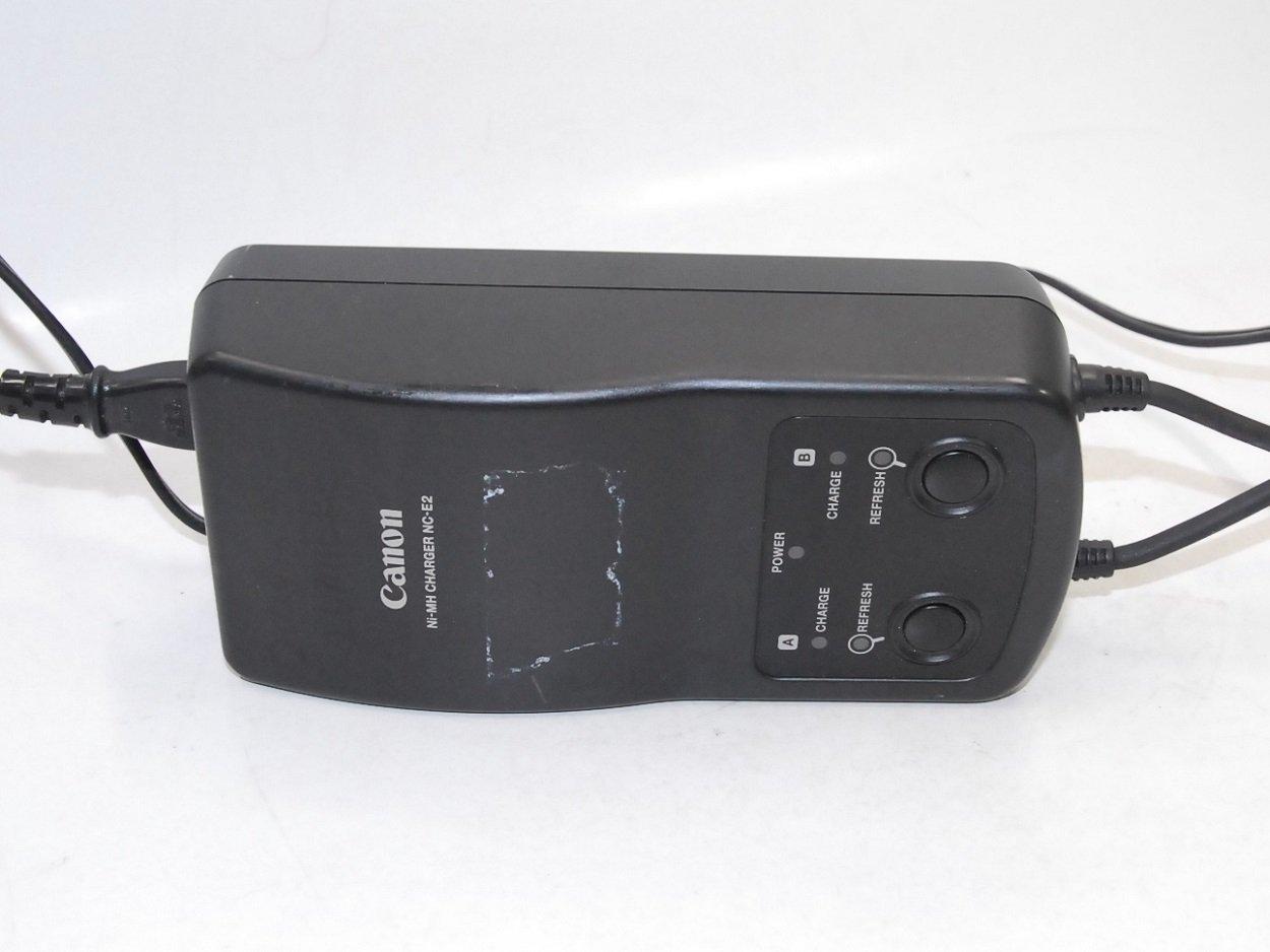 

Canon Nickel Metal Hydride Charger NC-E2 чорний