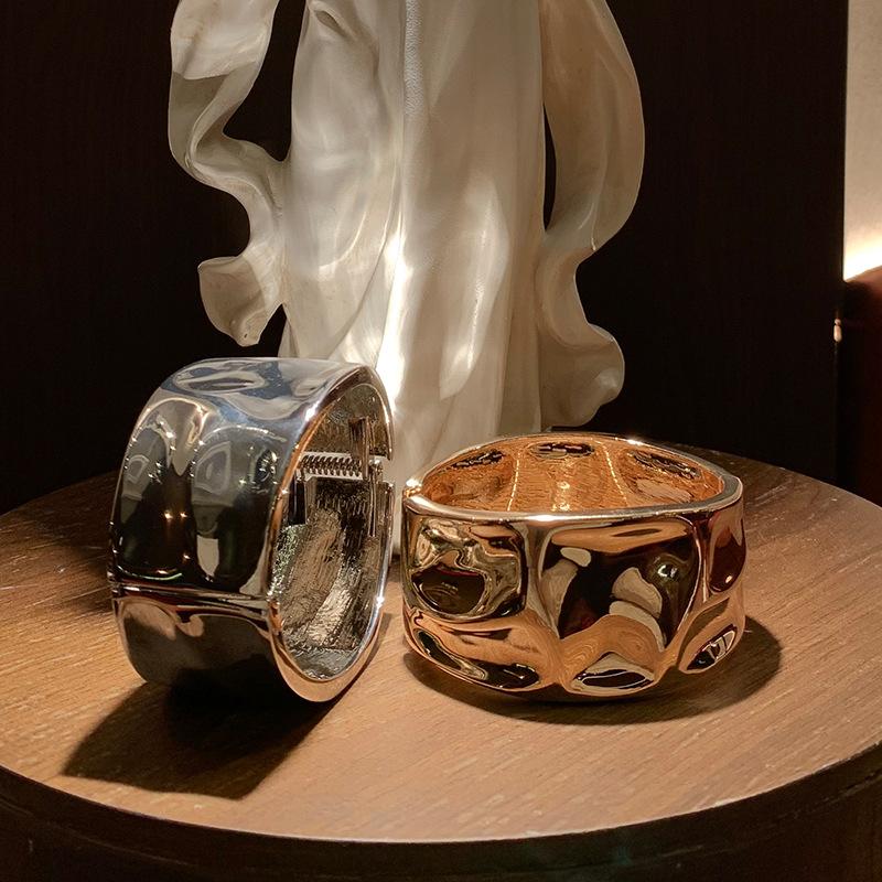 Round Pleated Open Bracelet Light Luxury High Sense Simple Fashion Versatile Exquisite Niche Design Jewelry Women