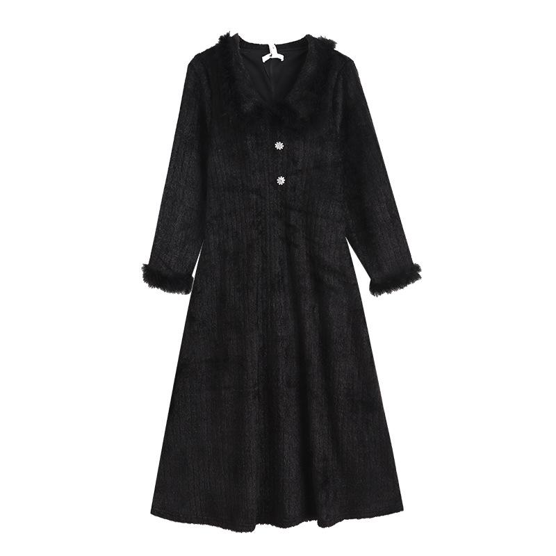 Plus Size Women's Slimming Knit Dress for Autumn/Winter - Versatile Long Sleeve Skirt (130-300 Jin)