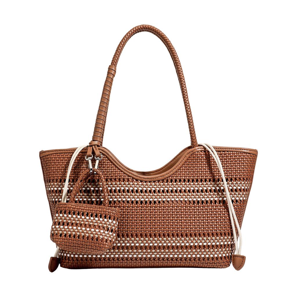 Niche lazy seaside beach bag hollow shoulder tote bag mesh handmade summer woven bag women