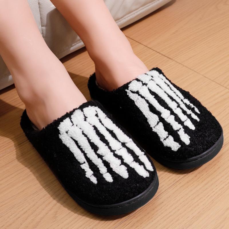 New Halloween Ghost Hand Cartoon Warm Winter Cotton Slippers Men and Women Couples Home Indoor Cotton Slippers