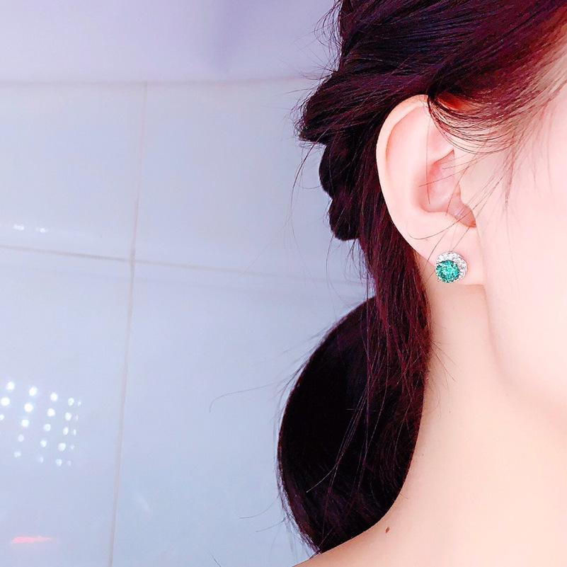 PT950 Plated Eight Hearts Eight Arrows Blue-Green Moissanite Stud Earrings for Women – Internet Celebrity Jewelry