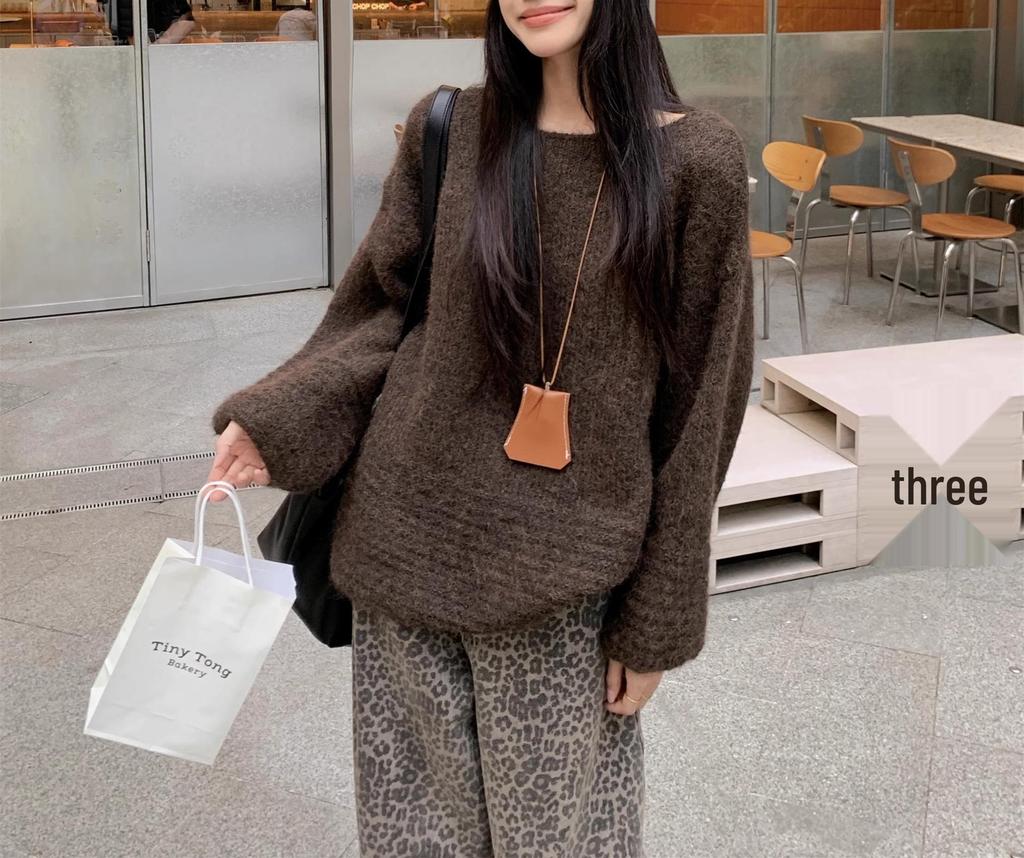 Dámský korejský svetr s odhalenými rameny a lucernovými rukávy - Měkký, přilnavý úplet, Volný střih, Zeštíhlující, Nadměrná velikost, Podzimní/zimní kolekce