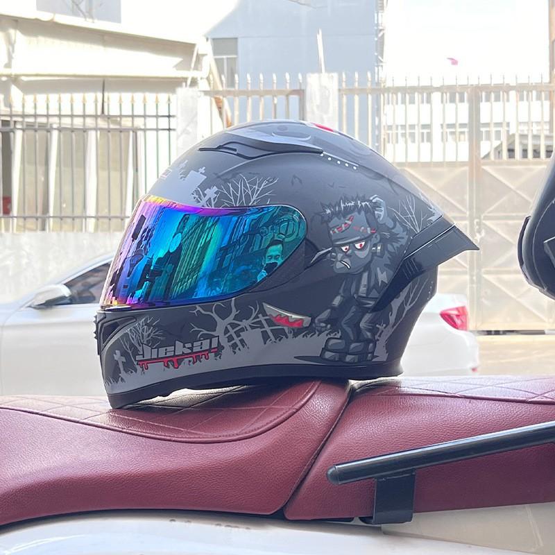 Full Face Motorcycle Helmet With Rear Wing Spoiler ABS Material Bluetooth Compatible Men All Season Riding