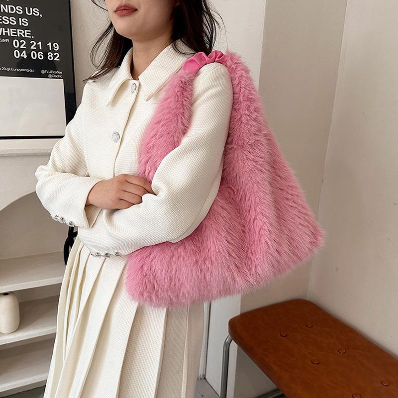 Autumn and Winter New Fashion Macaroon Women's Shoulder Bags Fluffy Long Plush High Capacity Armpit Bags Foreign Style Female Portable Large Tote Bags