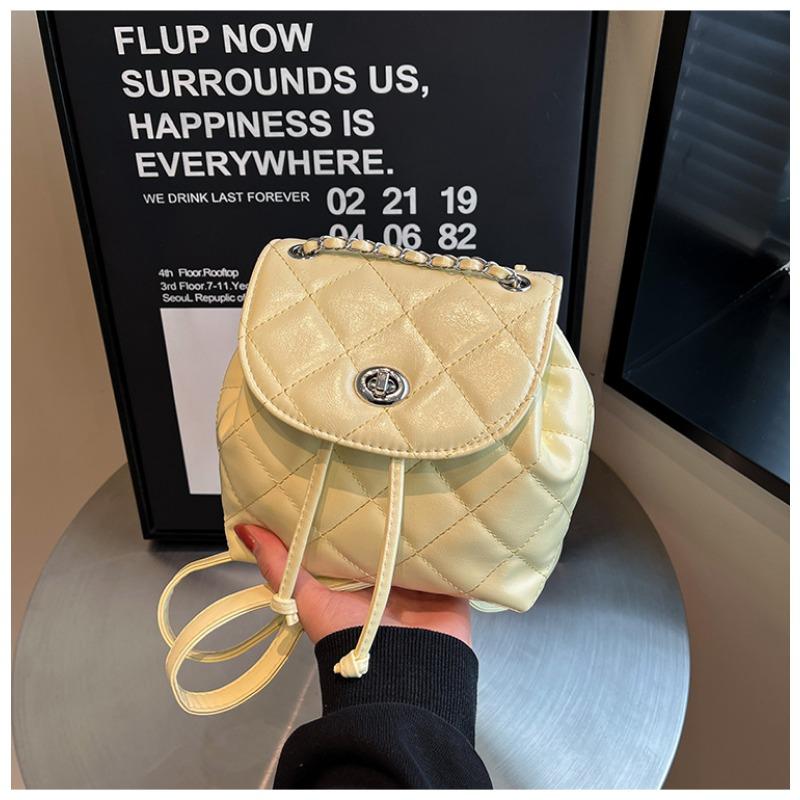 Rhombus Chain Backpack Female Niche Design Fashion Bucket Bag Casual Schoolbag Premium Travel Backpack