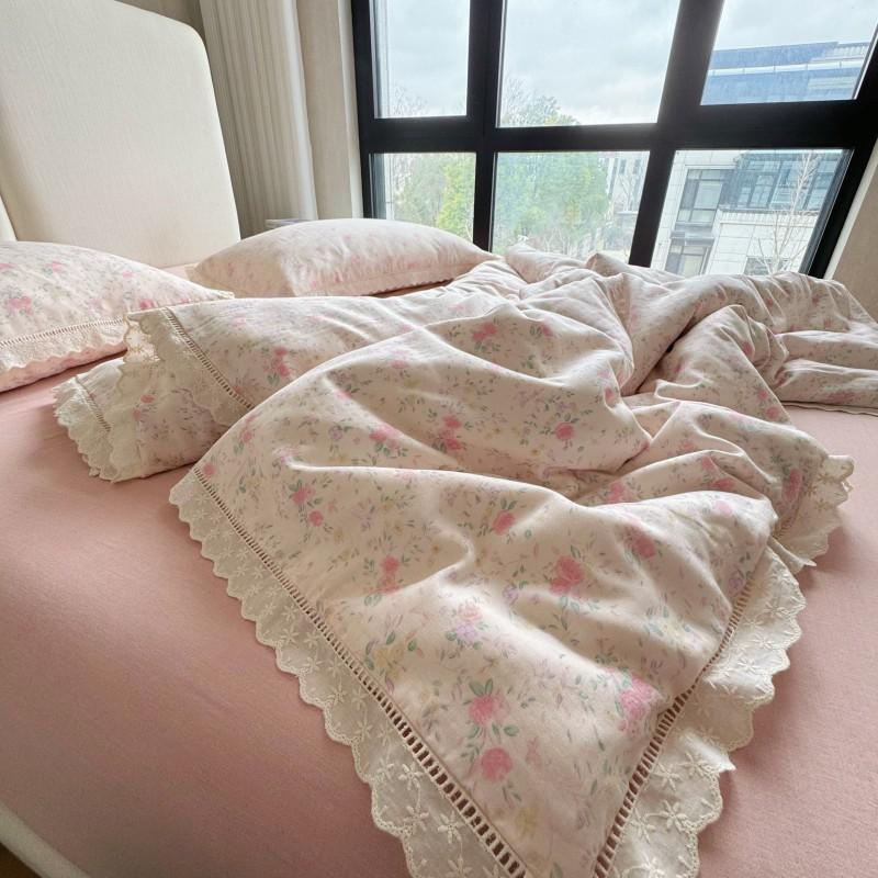 

Двухслойная пряжа Ю~ Класс А Материал для младенцев Двухслойная марля Комплект из четырех предметов Хлопковое постельное белье с сердечками для французской девочки, 3 предмета для общежития 1.2 Sheet3pcs quilt 1.5*2m