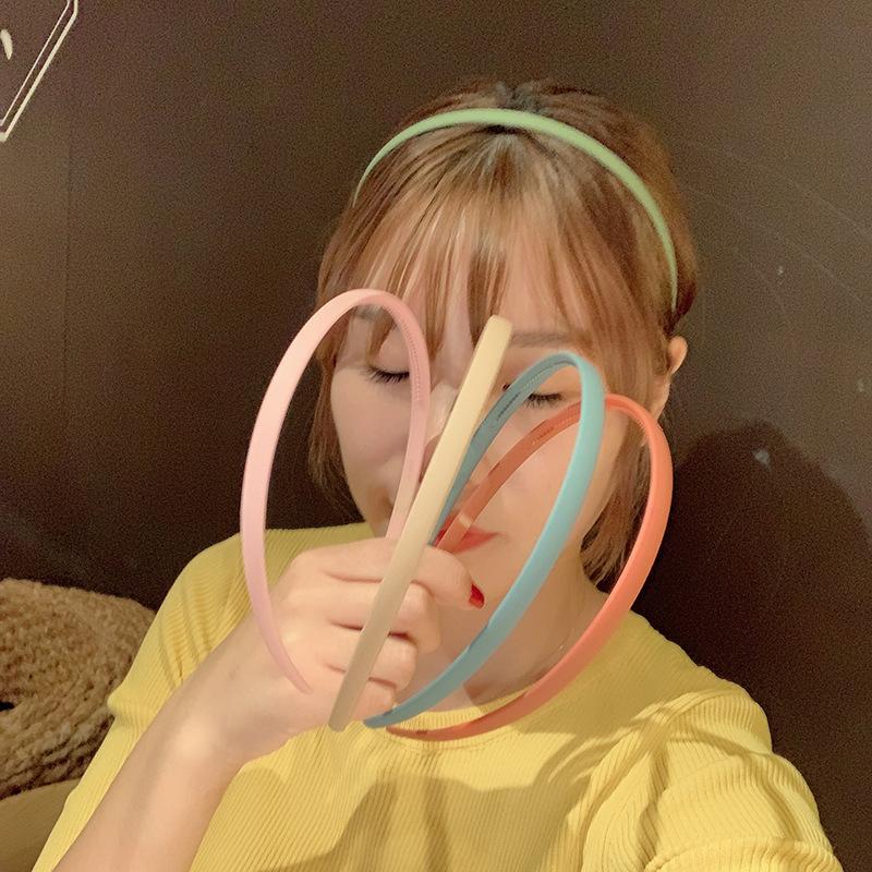 Bandeaux de cheveux tendance pour femmes Lunette Couleur unie colorée Antidérapant Bord fin Serre-tête Cerceau pour cheveux Filles Bandeau Accessoires pour cheveux