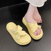 New Chinese style slippers women's summer outer wear pearl niche design sense 2025 new thick-bottomed French explosive sandals