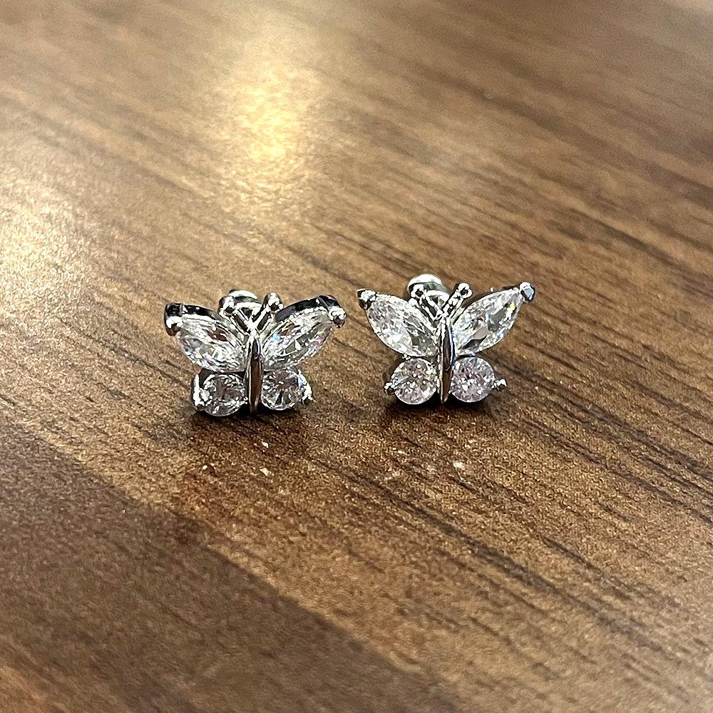 Korean Simple Zircon Small Butterfly Stud Earrings Female Internet Celebrity Style Exquisite Mini Bow Earrings