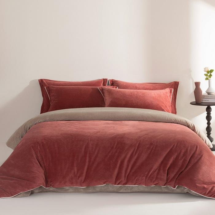 Light Luxury High-End Thickened Milk Fleece Four-Piece Set, Warm Coral Fleece Quilt Cover, Anti-Static Bed Sheet Three-Piece Set