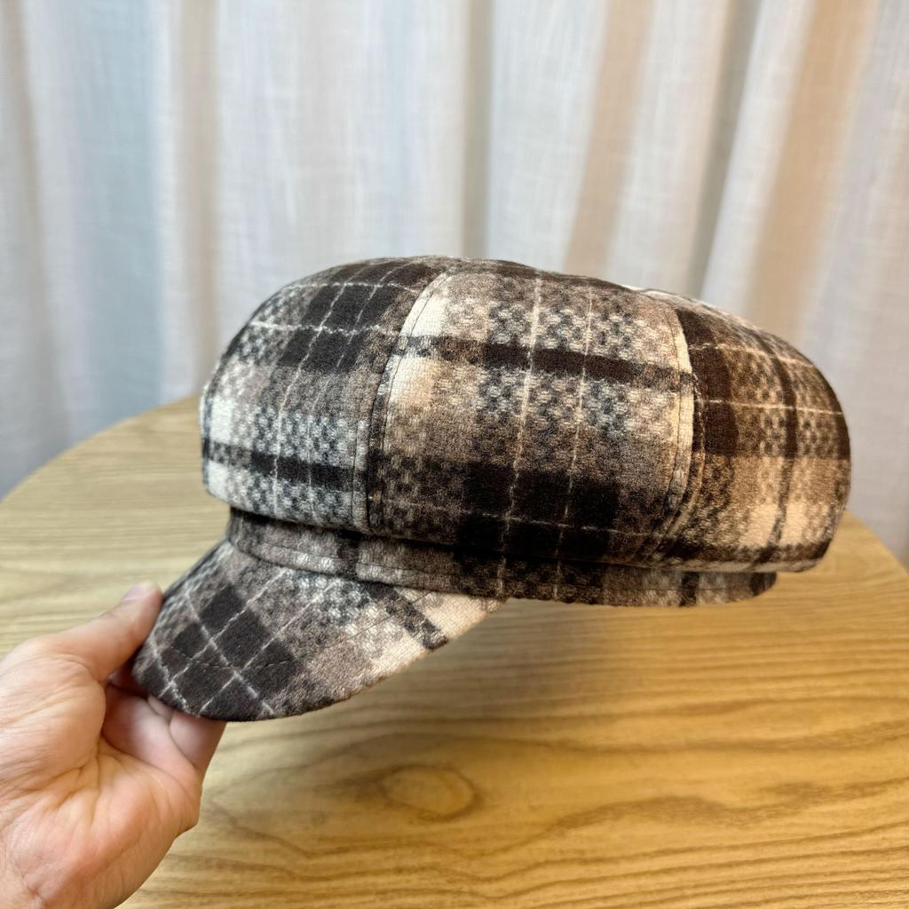 Red Plaid Woolen Octagonal Hat for Women, Autumn and Winter British Retro Beret, New Vintage Newsboy Cap
