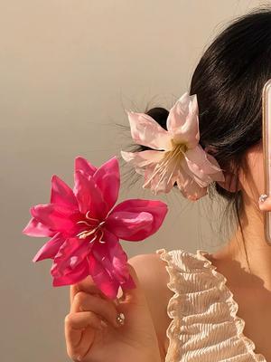 2Pcs Multicolor Big Bohemia Lily Flowers Hair Clips,Hawaiian Flowers Hair Pins for Bridal Wedding Hair Barrette Accessories